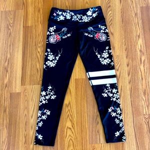 NWT Cool leggings with Asian graphics.